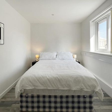 Appartamento Bright, Warm & Cozy House In Harpurhey Manchester Esterno foto