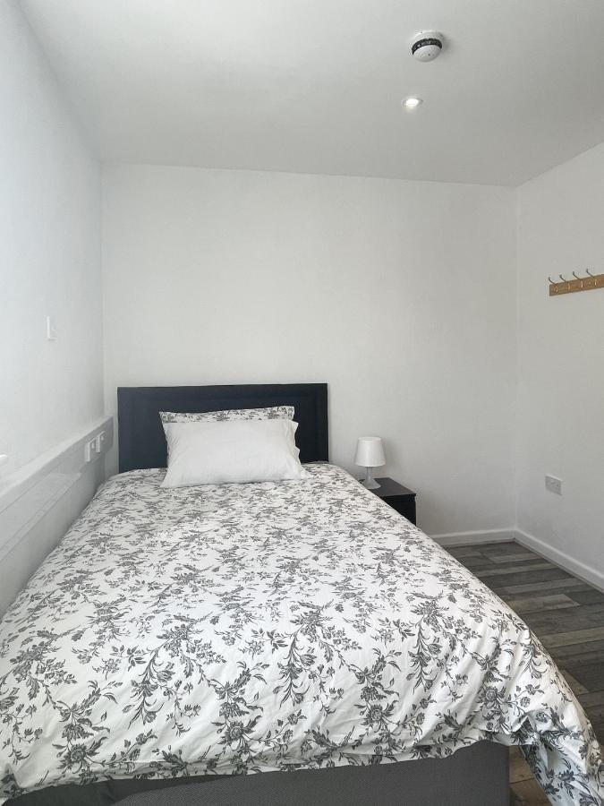 Appartamento Bright, Warm & Cozy House In Harpurhey Manchester Esterno foto