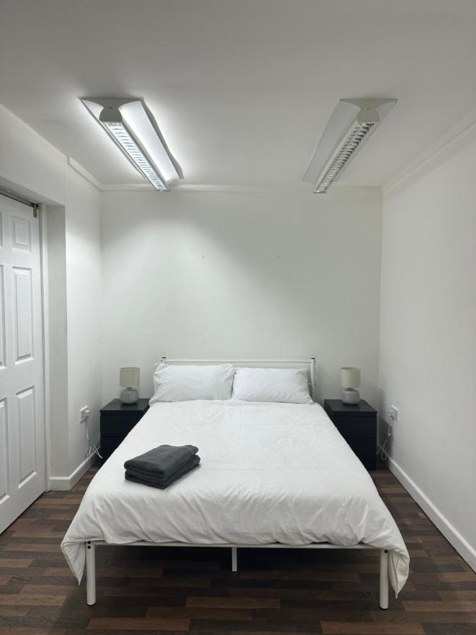 Appartamento Bright, Warm & Cozy House In Harpurhey Manchester Esterno foto
